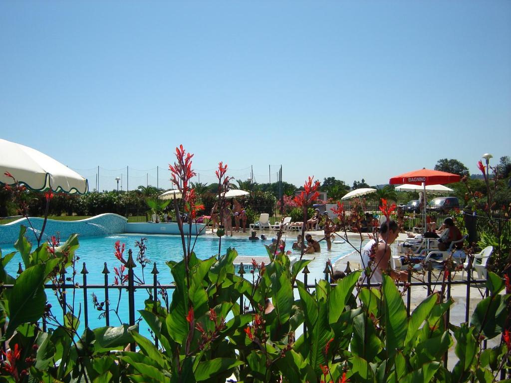 Elena Club Resort Silvi Marina Extérieur photo